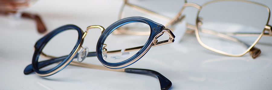 Намерете перфектните очила с подходящите стъкла за очила