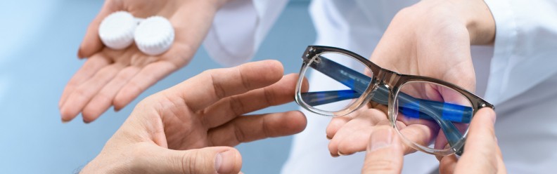 Контактни лещи срещу очила: Kое е по-доброто?