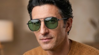 Izipizi Sun #Cruise Black Green lenses Генерирано изображение